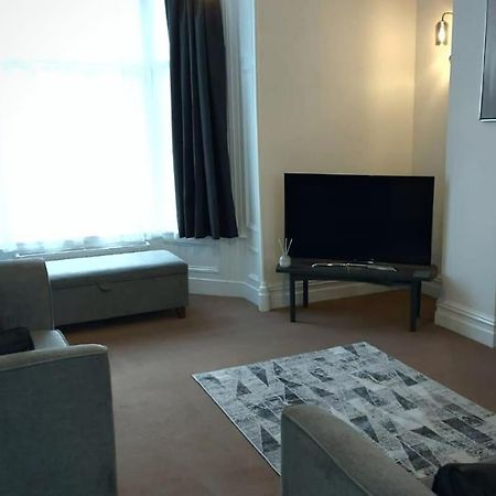 Stylish Apartment In City Centre With Parking Preston  Dış mekan fotoğraf