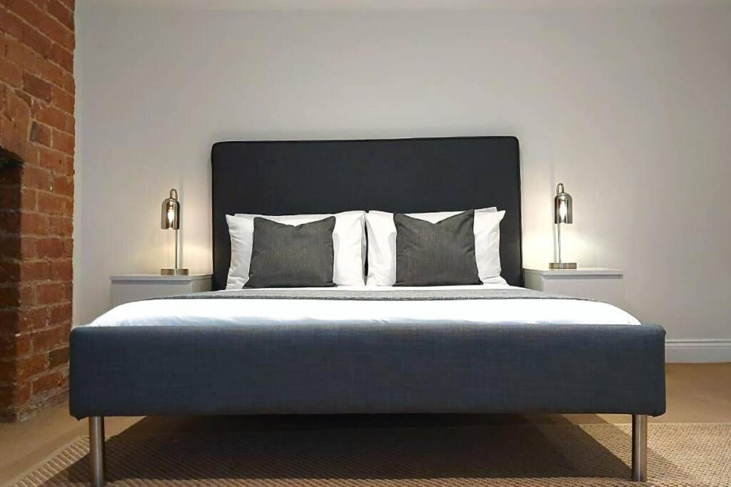 Stylish Apartment In City Centre With Parking Preston  Dış mekan fotoğraf