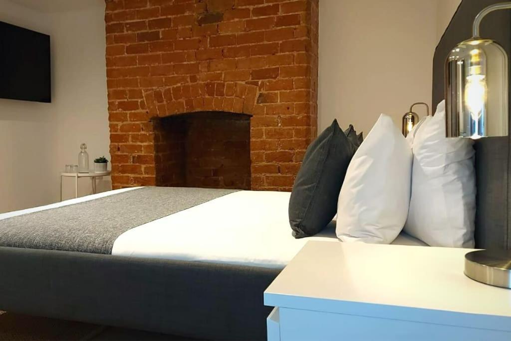 Stylish Apartment In City Centre With Parking Preston  Dış mekan fotoğraf